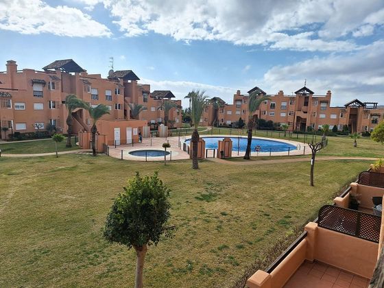 Foto 1 de Piso en venta en calle Casares del Sol de 2 habitaciones con terraza y piscina