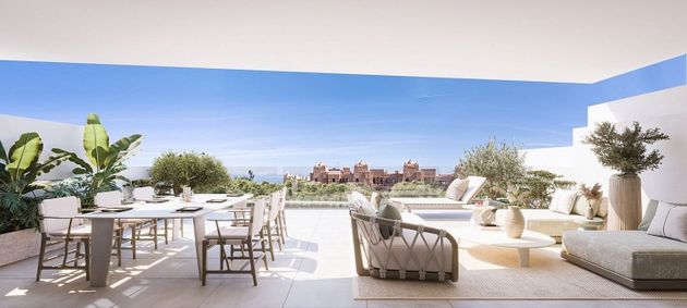Foto 2 de Pis en venda a San Luis de Sabinillas de 2 habitacions amb terrassa i piscina