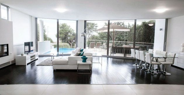 Foto 1 de Alquiler de casa en calle Verdi de 5 habitaciones con terraza y piscina