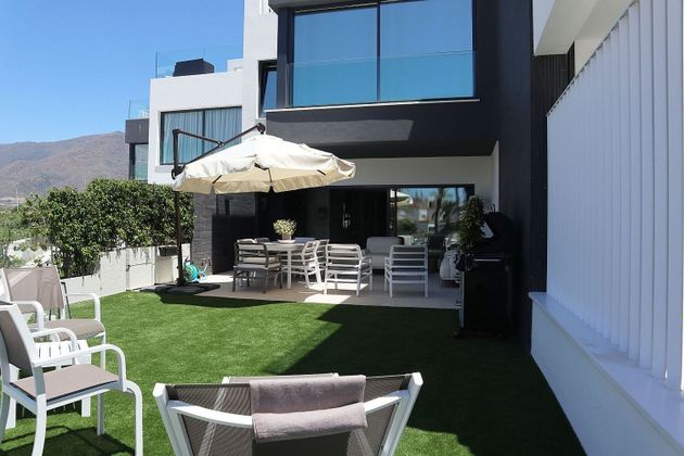 Foto 2 de Xalet en venda a urbanización Playa de Guadalobon de 3 habitacions amb terrassa i piscina