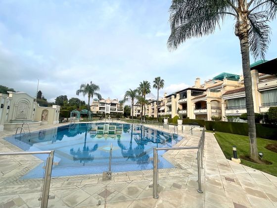 Foto 1 de Àtic en venda a calle Golden Mile de 3 habitacions amb terrassa i piscina