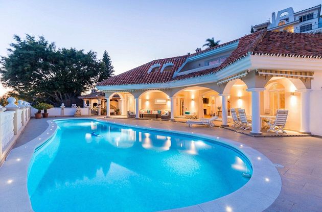 Foto 1 de Alquiler de casa en Benahavís de 6 habitaciones con terraza y piscina