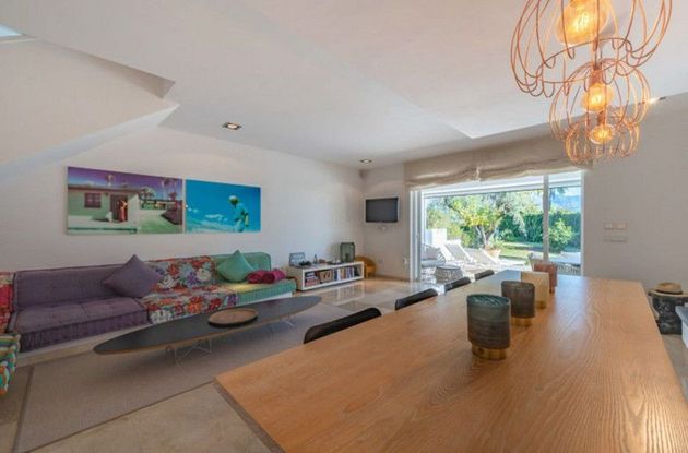 Foto 1 de Casa adossada en lloguer a calle Aloha Golf Club de 3 habitacions amb terrassa i piscina