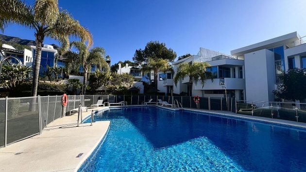 Foto 1 de Casa adossada en lloguer a calle Verdi de 3 habitacions amb terrassa i piscina