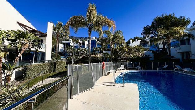 Foto 2 de Casa adossada en lloguer a calle Verdi de 3 habitacions amb terrassa i piscina
