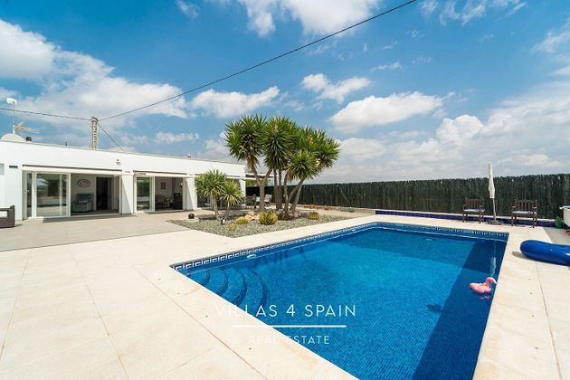 Foto 1 de Xalet en venda a Aspe de 3 habitacions amb terrassa i piscina
