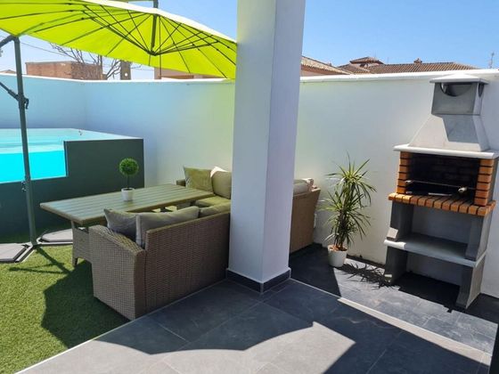 Foto 1 de Chalet en alquiler en Núcleo Urbano de 2 habitaciones con terraza y piscina