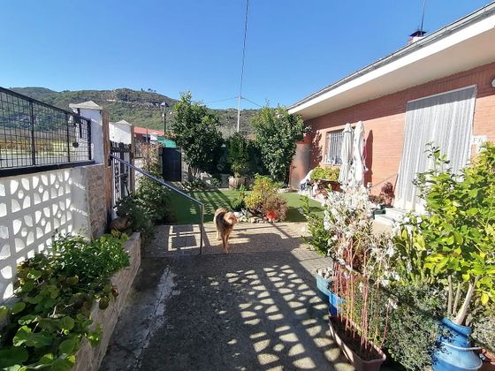 Foto 1 de Venta de chalet en Monterrei de 4 habitaciones con terraza y piscina