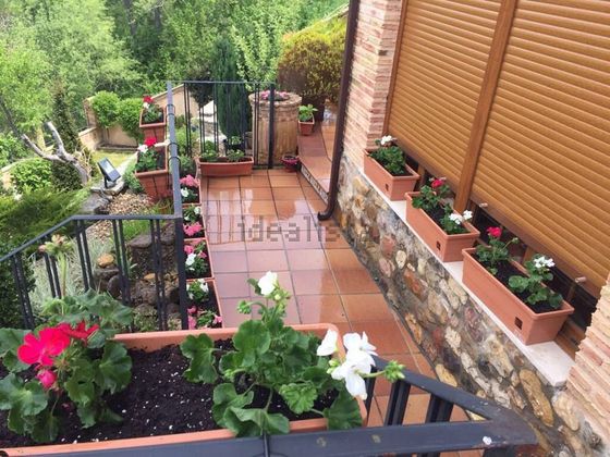Foto 2 de Chalet en venta en Garrafe de Torío de 4 habitaciones con terraza y jardín