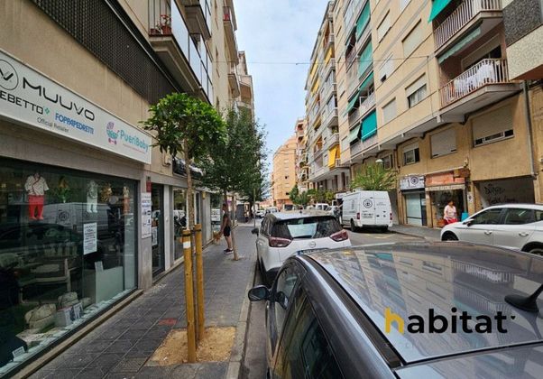 Foto 2 de Venta de local en calle Sevilla con aire acondicionado