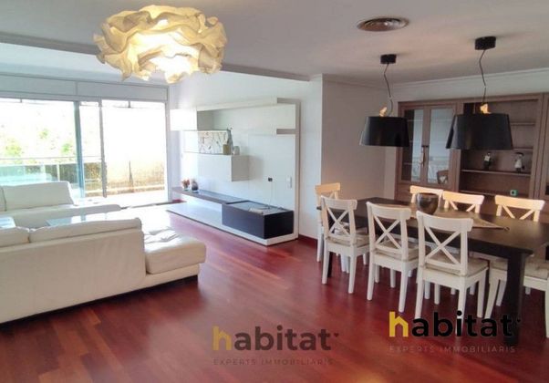 Foto 1 de Piso en alquiler en Nou Eixample Nord de 4 habitaciones con terraza y muebles