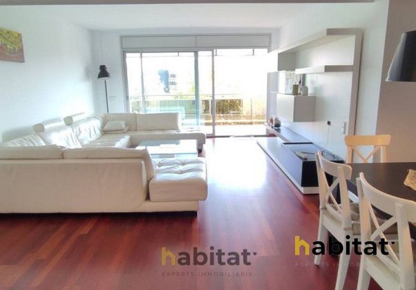 Foto 2 de Piso en alquiler en Nou Eixample Nord de 4 habitaciones con terraza y muebles