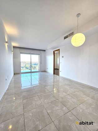 Foto 2 de Alquiler de piso en Secuita, La de 3 habitaciones con terraza y garaje