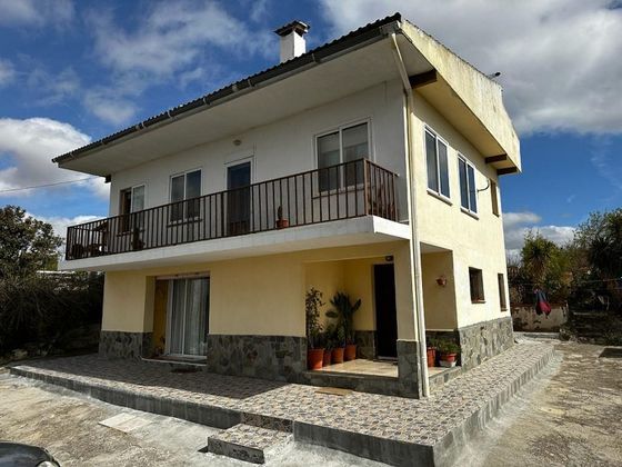 Foto 1 de Venta de casa en Mas Milà de 4 habitaciones con terraza y garaje