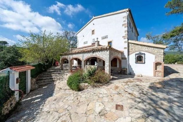 Foto 1 de Casa rural en venda a Querol de 9 habitacions amb piscina i jardí