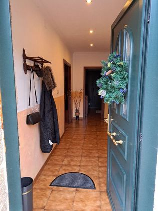 Foto 1 de Chalet en venta en Monfero de 4 habitaciones con terraza y garaje