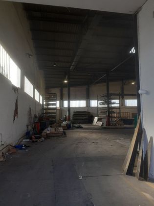 Foto 2 de Alquiler de nave en Zona Industrial de 1000 m²