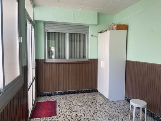 Foto 2 de Casa en venda a Can Feu - Can Gambús - Hostafrancs de 3 habitacions amb terrassa i calefacció