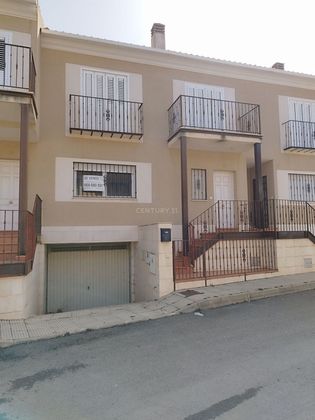 Foto 1 de Casa en venda a calle Maruja Garrido de 5 habitacions amb terrassa i garatge