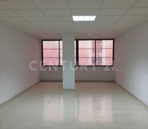 Foto 1 de Oficina en venda a calle Mayor de 121 m²