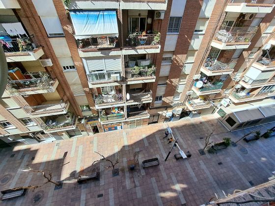 Foto 2 de Casa en venda a calle Molina de Aragón de 3 habitacions amb balcó i ascensor