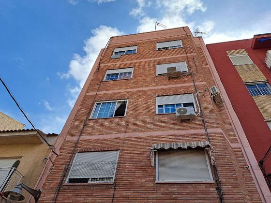Foto 1 de Pis en venda a calle Saavedra Fajardo de 2 habitacions i 68 m²