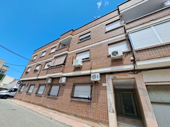 Foto 1 de Piso en venta en calle Manuel de Falla de 3 habitaciones con garaje y balcón