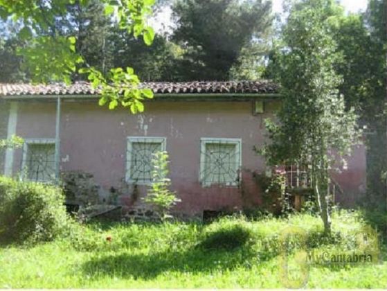 Foto 1 de Casa en venta en Corrales de Buelna (Los) de 1 habitación y 102 m²
