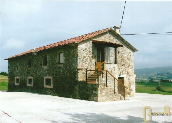 Foto 1 de Casa en venda a Penagos de 4 habitacions amb terrassa i garatge