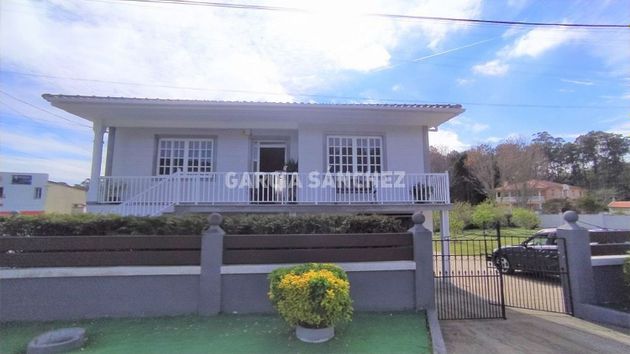 Foto 2 de Xalet en venda a Ribeira de 5 habitacions amb terrassa i garatge