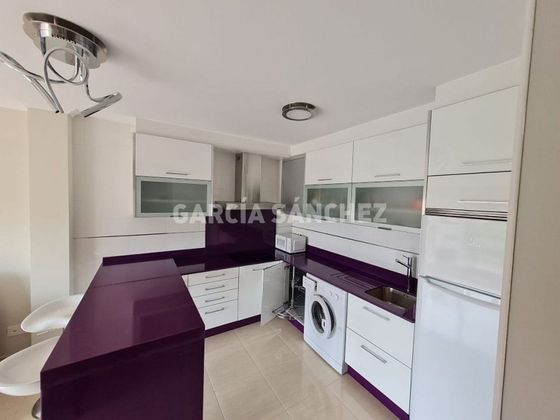 Foto 2 de Àtic en venda a calle Aldea Pesqueira de 2 habitacions amb terrassa i garatge