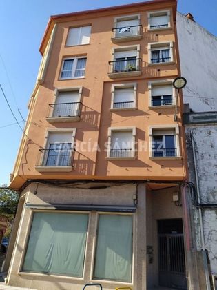 Foto 1 de Pis en venda a Boiro de 3 habitacions amb garatge i balcó
