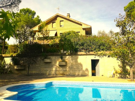 Foto 2 de Xalet en venda a Sant Fruitós de Bages de 4 habitacions amb terrassa i piscina