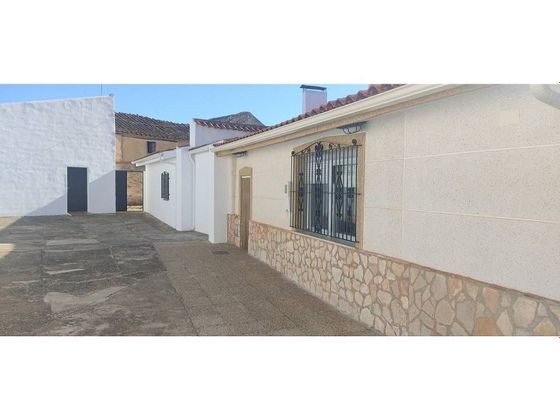 Foto 1 de Casa en venda a Minaya de 4 habitacions amb garatge i calefacció