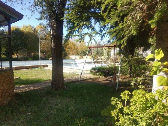 Foto 1 de Casa en venda a Villalgordo del Júcar de 5 habitacions amb piscina i jardí