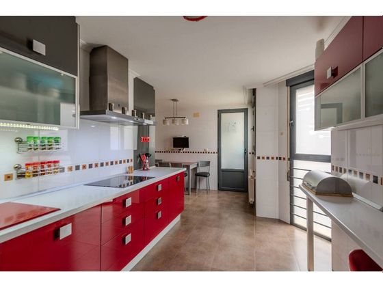 Foto 1 de Dúplex en venda a Roda (La) de 4 habitacions amb terrassa i garatge