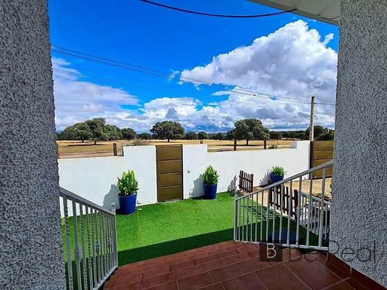 Foto 2 de Chalet en venta en Raya del Palancar - Guadamonte de 7 habitaciones con terraza y piscina