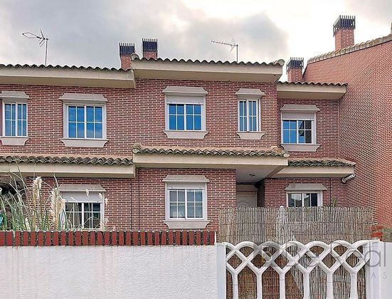 Foto 1 de Casa en alquiler en Villanueva de la Cañada de 6 habitaciones con terraza y garaje