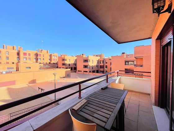 Foto 1 de Piso en venta en calle Motril de 2 habitaciones con terraza y piscina