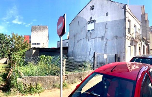 Foto 2 de Chalet en venta en calle De Frían de 5 habitaciones con terraza y garaje