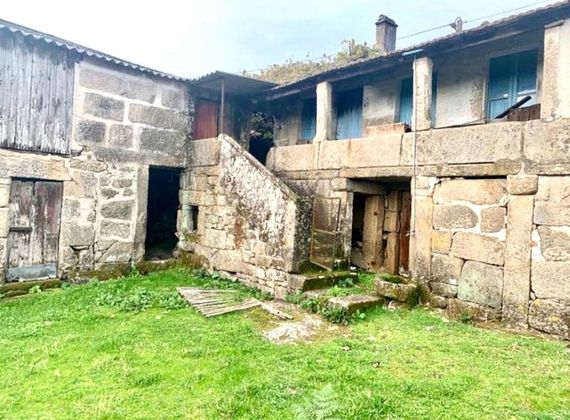 Foto 1 de Casa en venda a calle Lugar Fraga Do Rei de 3 habitacions amb terrassa i jardí