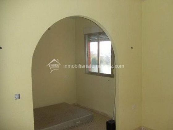 Foto 2 de Piso en venta en La Cañada de 4 habitaciones con garaje y ascensor