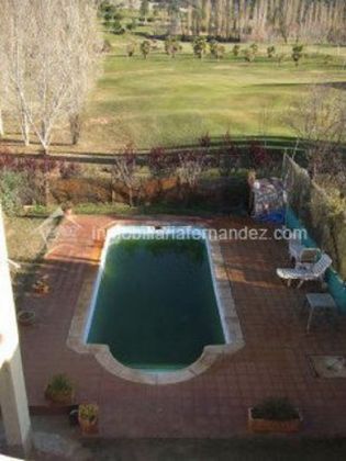 Foto 1 de Xalet en venda a Ceres Golf de 4 habitacions amb piscina i jardí