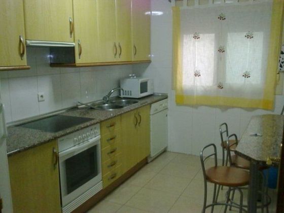Foto 1 de Pis en venda a Centro - Cáceres de 3 habitacions amb terrassa i calefacció