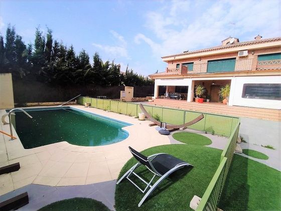 Foto 1 de Xalet en venda a Ceres Golf de 6 habitacions amb terrassa i piscina