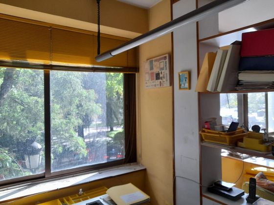 Foto 2 de Oficina en venda a Centro - Cáceres amb calefacció i ascensor