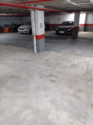 Foto 2 de Garaje en venta en Centro - Cáceres de 20 m²