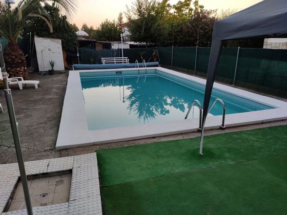 Foto 2 de Xalet en venda a Malpartida de Cáceres de 4 habitacions amb piscina i calefacció