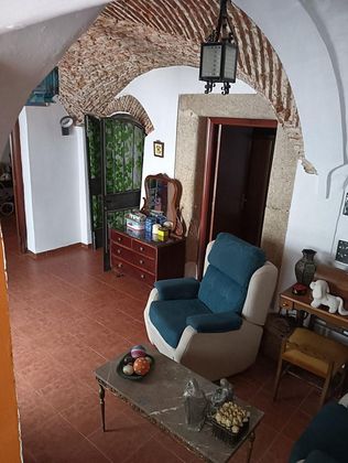 Foto 2 de Venta de casa en Aldea del Cano de 6 habitaciones con jardín y calefacción