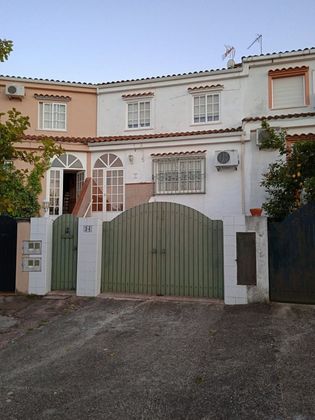 Foto 1 de Casa en venda a Sierra de Fuentes de 4 habitacions amb garatge i aire acondicionat